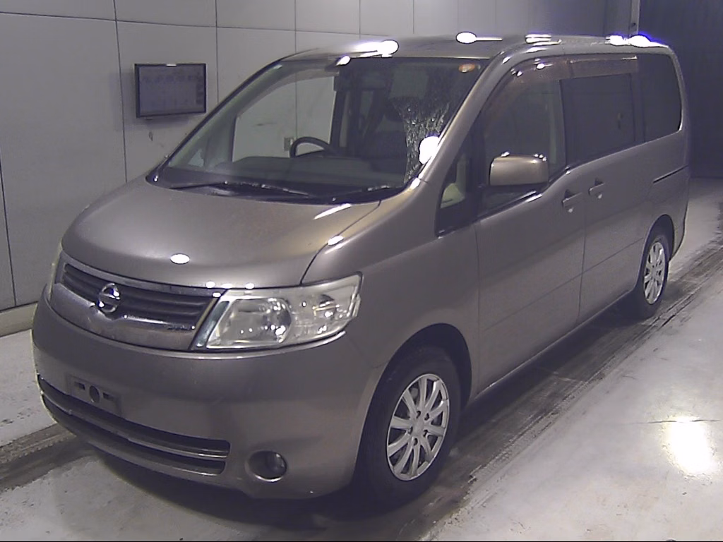 NISSAN SERENA
