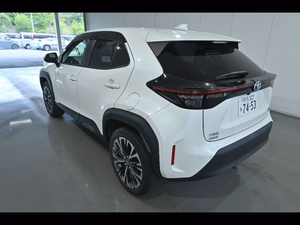 TOYOTA YARIS CROSS