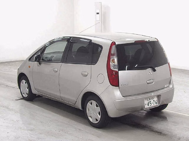MITSUBISHI COLT