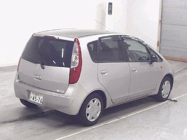 MITSUBISHI COLT