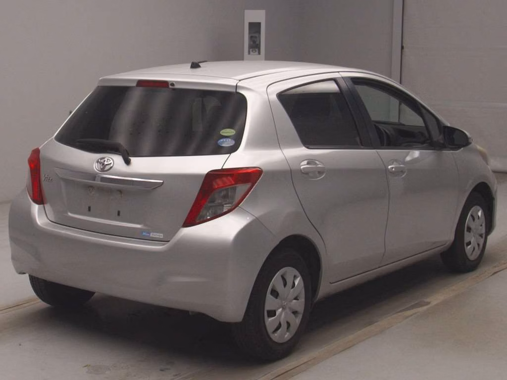 TOYOTA VITZ