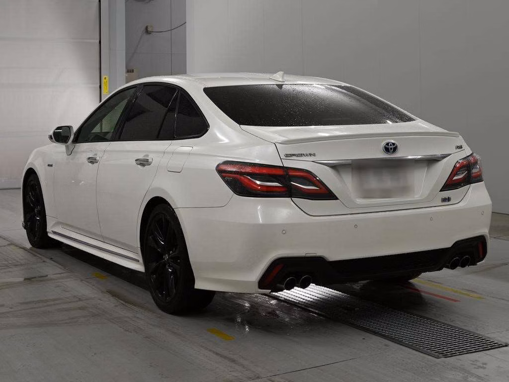 TOYOTA CROWN