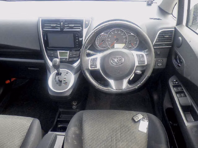 TOYOTA RACTIS