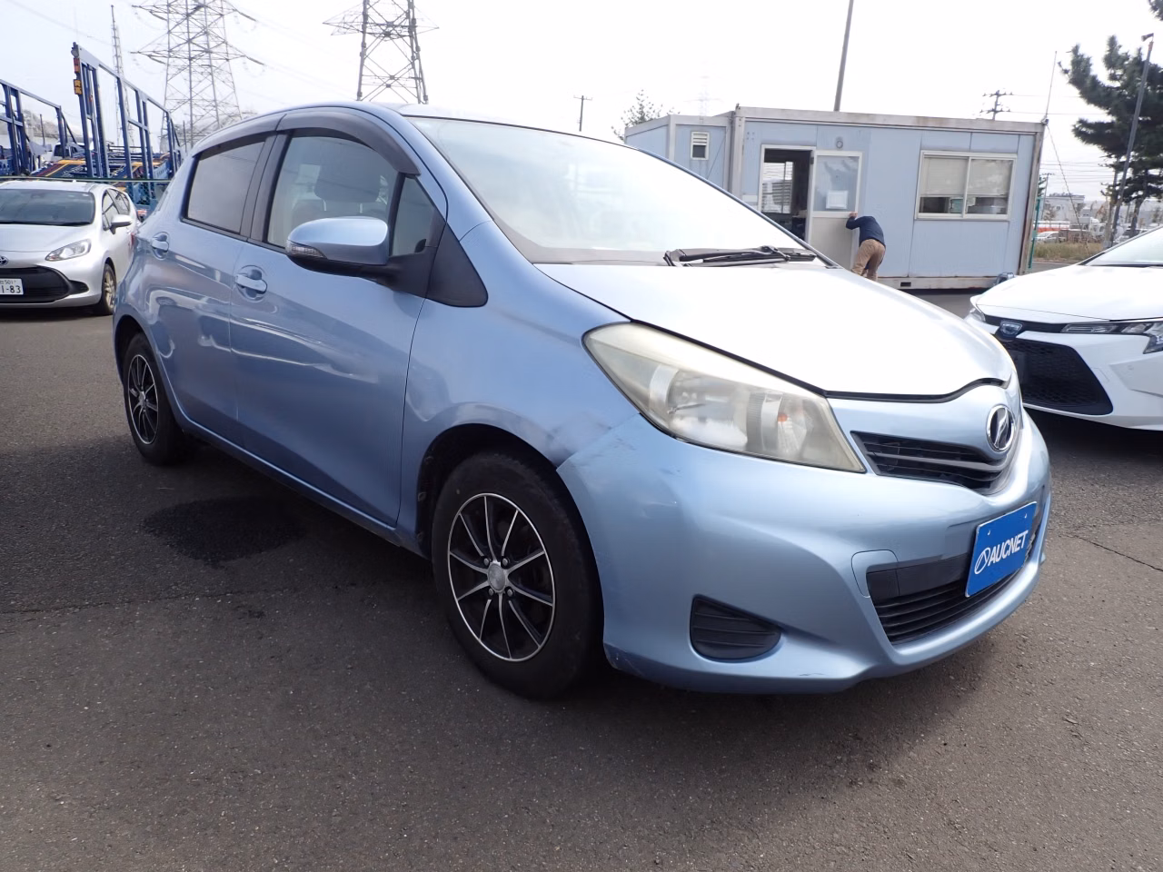TOYOTA VITZ