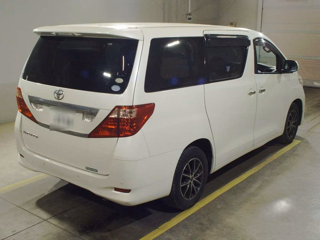 TOYOTA ALPHARD