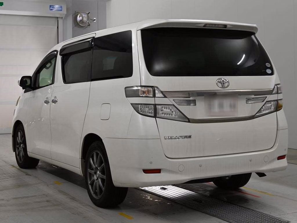 TOYOTA VELLFIRE