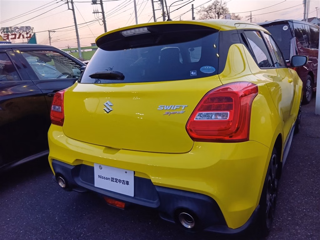 SUZUKI SWIFT