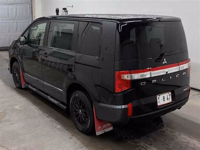 MITSUBISHI DELICA D:5