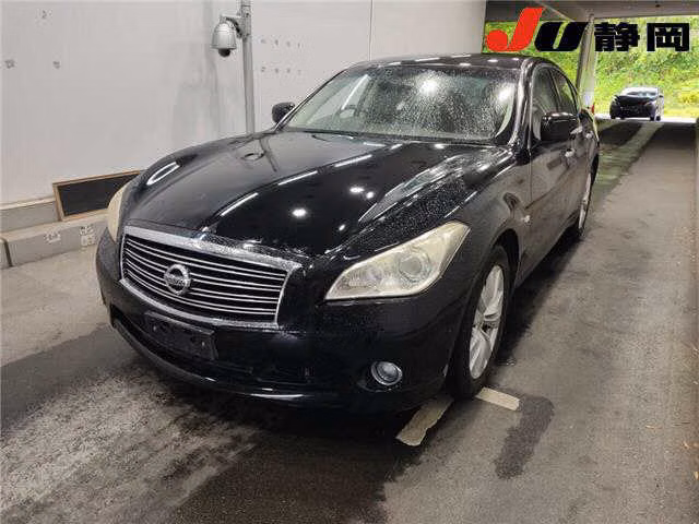 NISSAN FUGA
