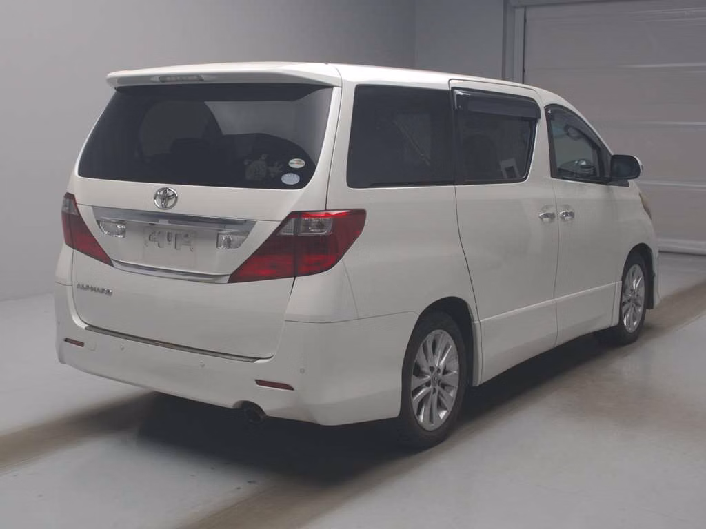 TOYOTA ALPHARD