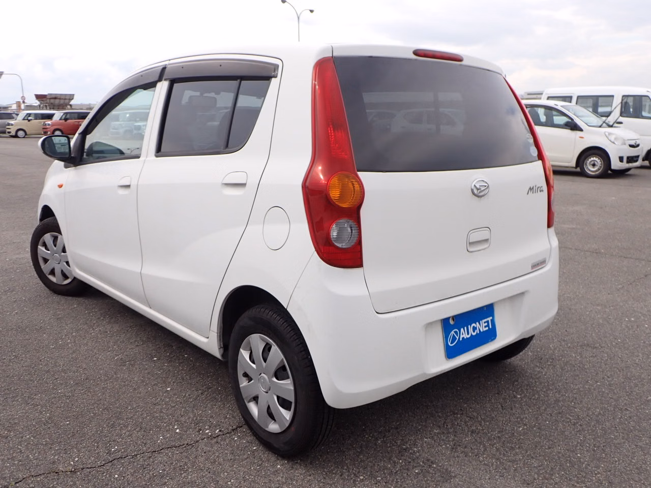 DAIHATSU MIRA
