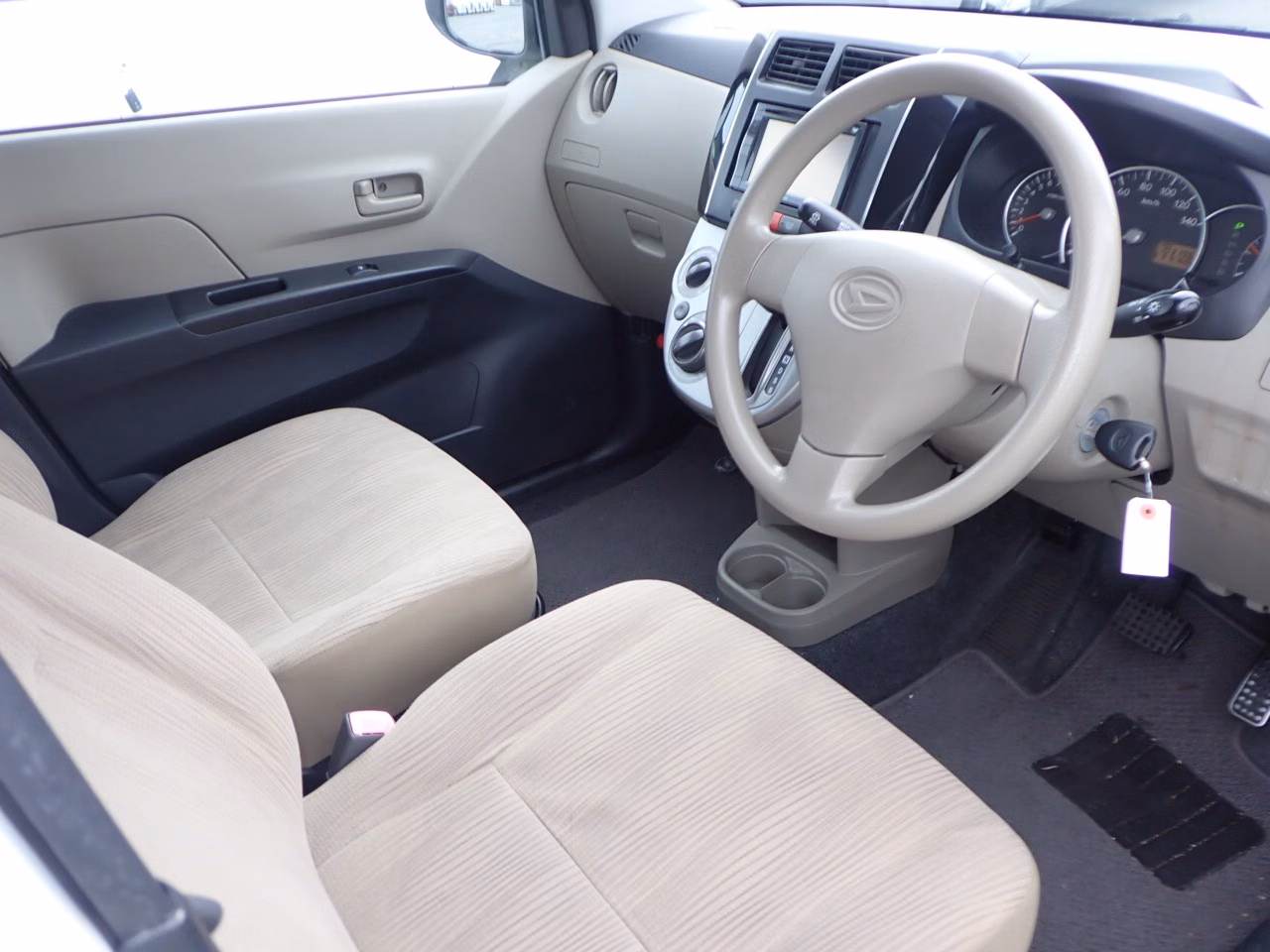 DAIHATSU MIRA