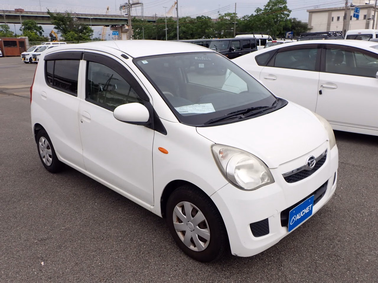 DAIHATSU MIRA