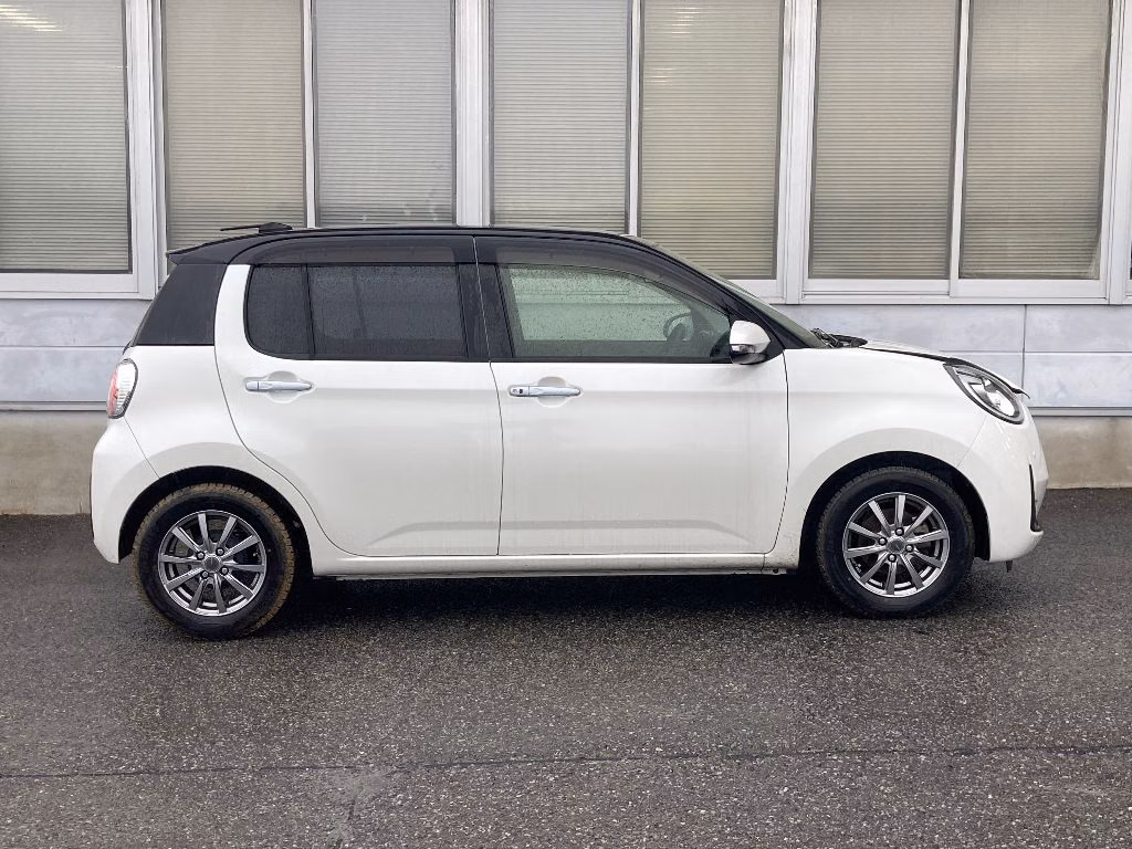 TOYOTA PASSO