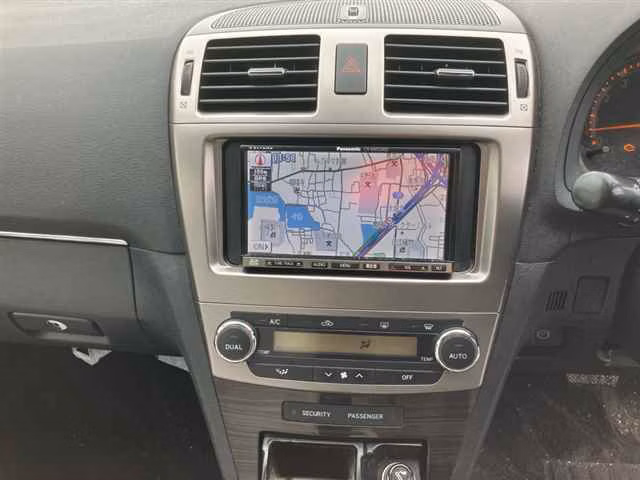 TOYOTA AVENSIS