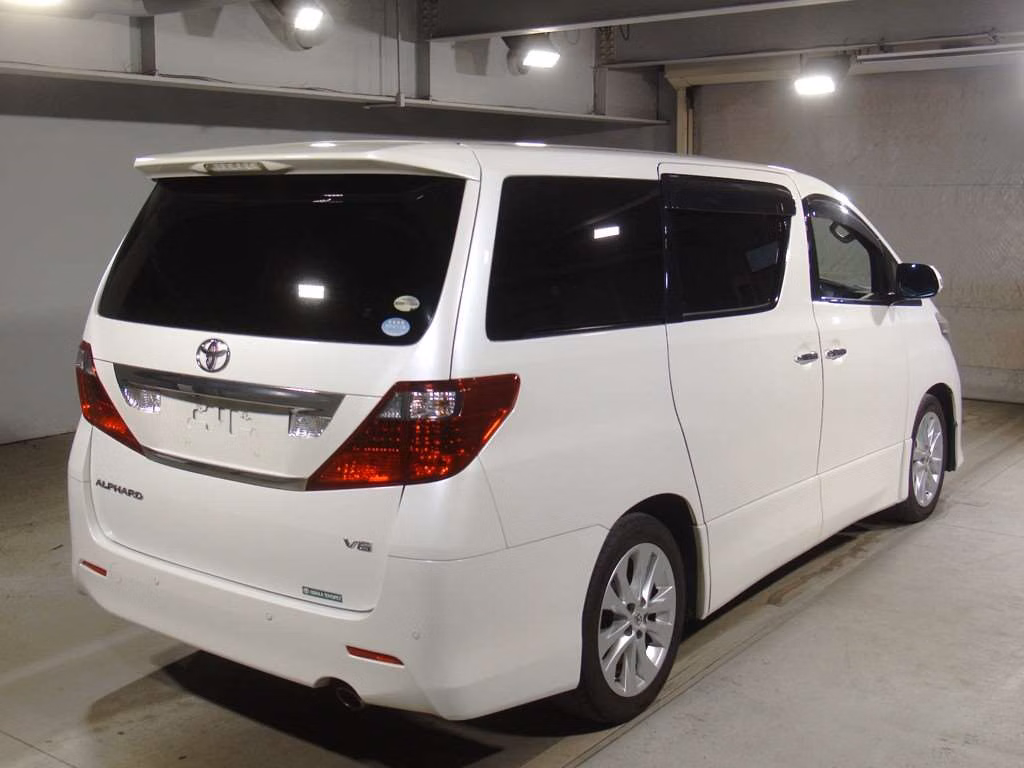 TOYOTA ALPHARD