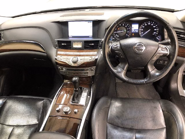 NISSAN FUGA