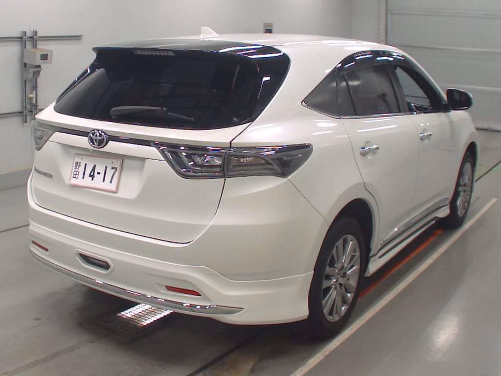 TOYOTA HARRIER
