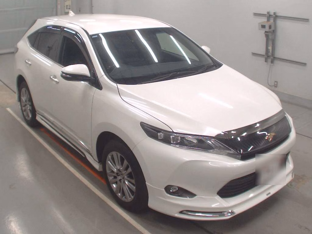 TOYOTA HARRIER