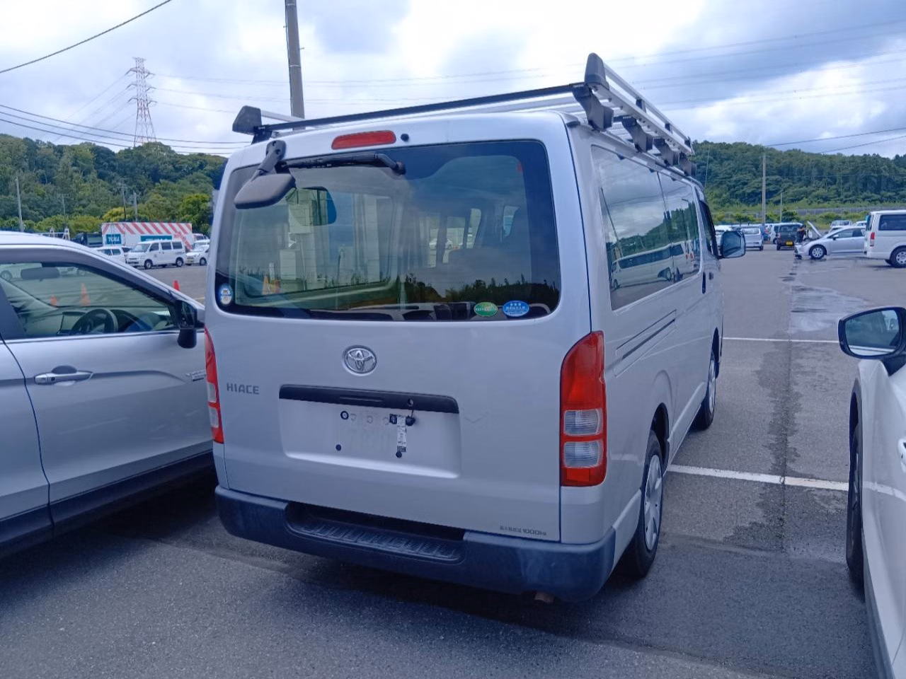 TOYOTA REGIUS ACE