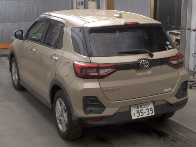 TOYOTA RAIZE