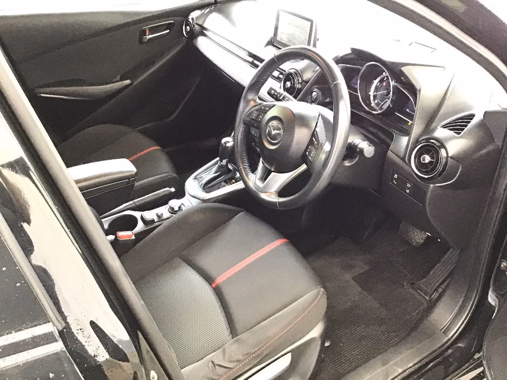 MAZDA MAZDA2