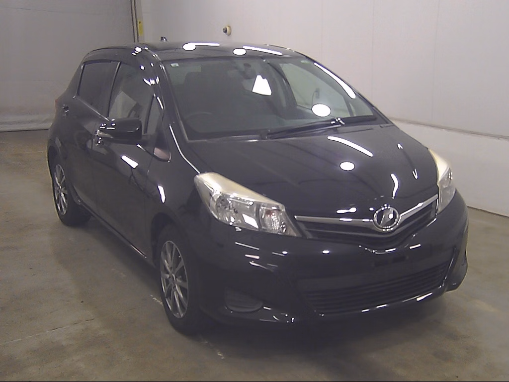 TOYOTA VITZ