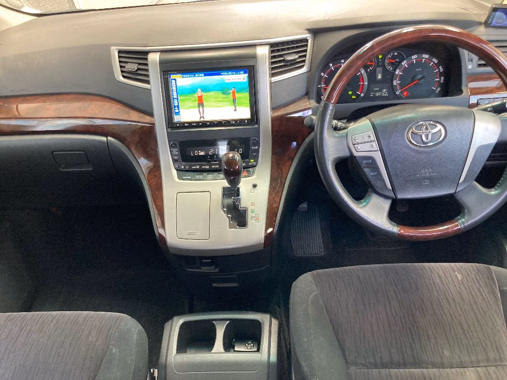 TOYOTA ALPHARD