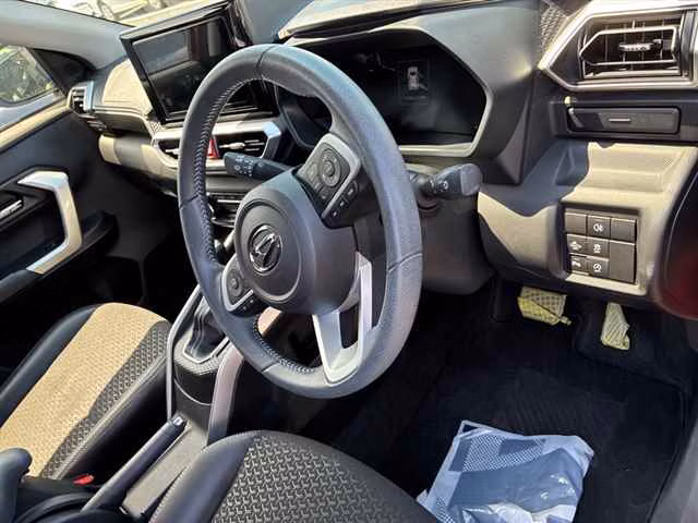 DAIHATSU ROCKY