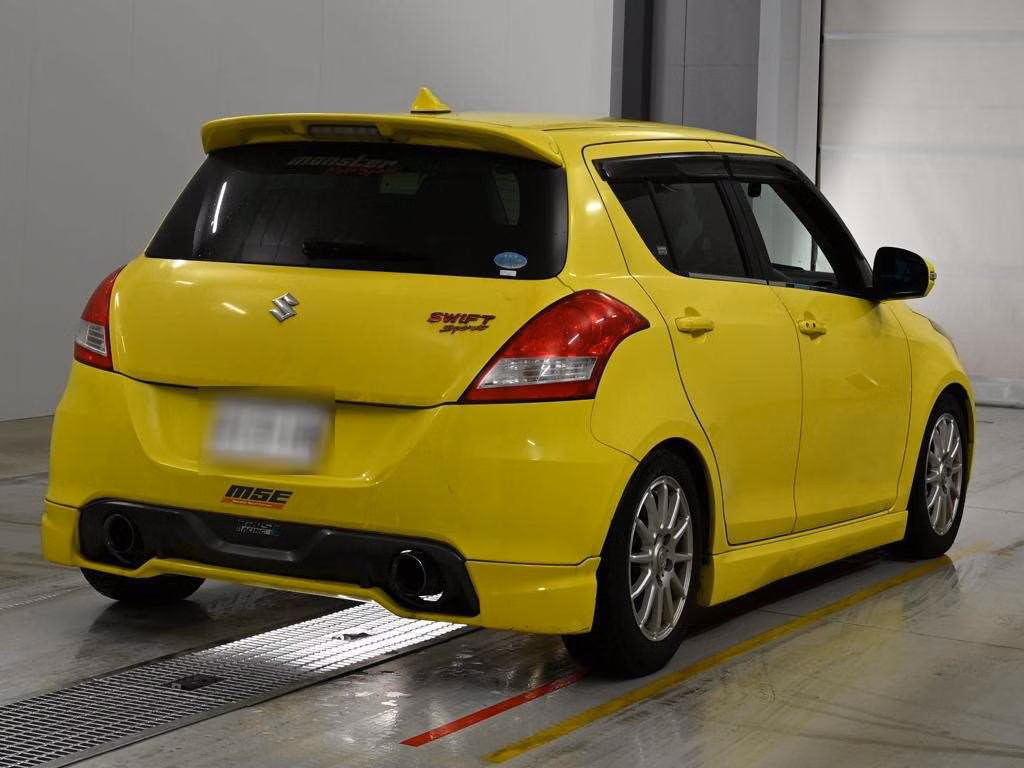 SUZUKI SWIFT