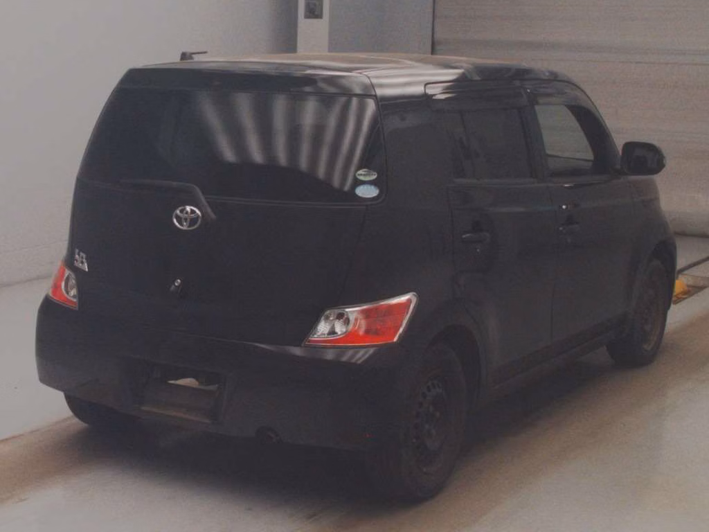 TOYOTA BB