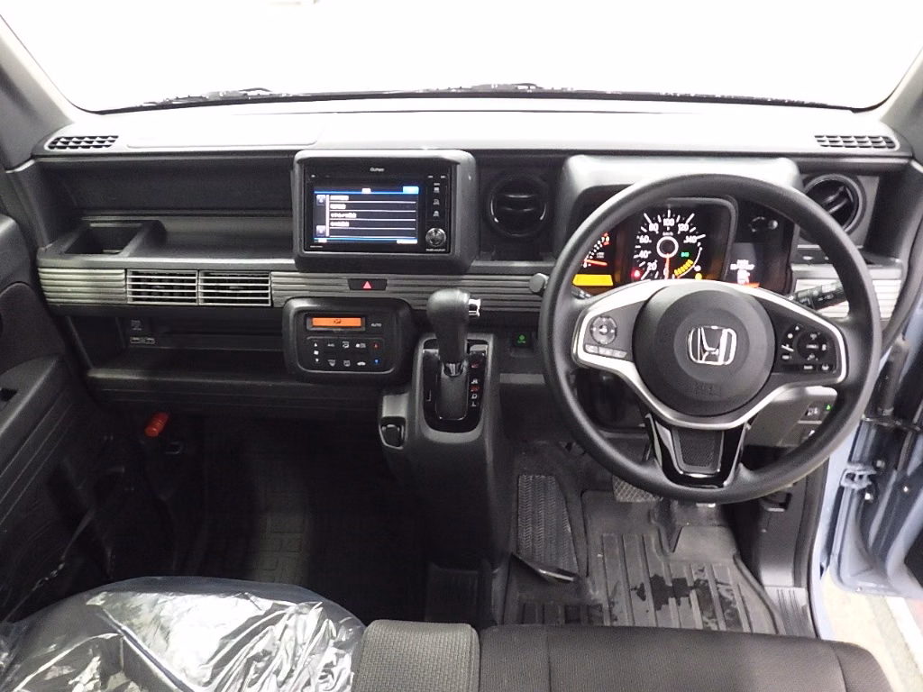 HONDA N-VAN