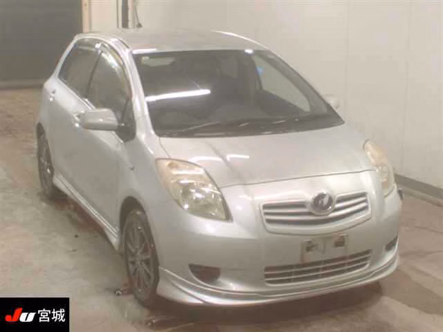 TOYOTA VITZ