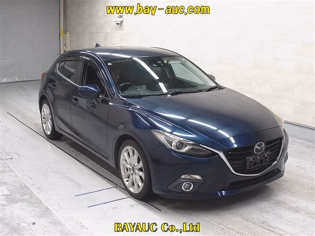 MAZDA AXELA