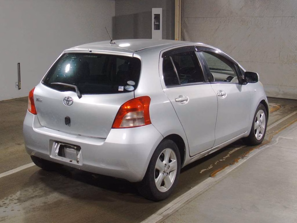 TOYOTA VITZ