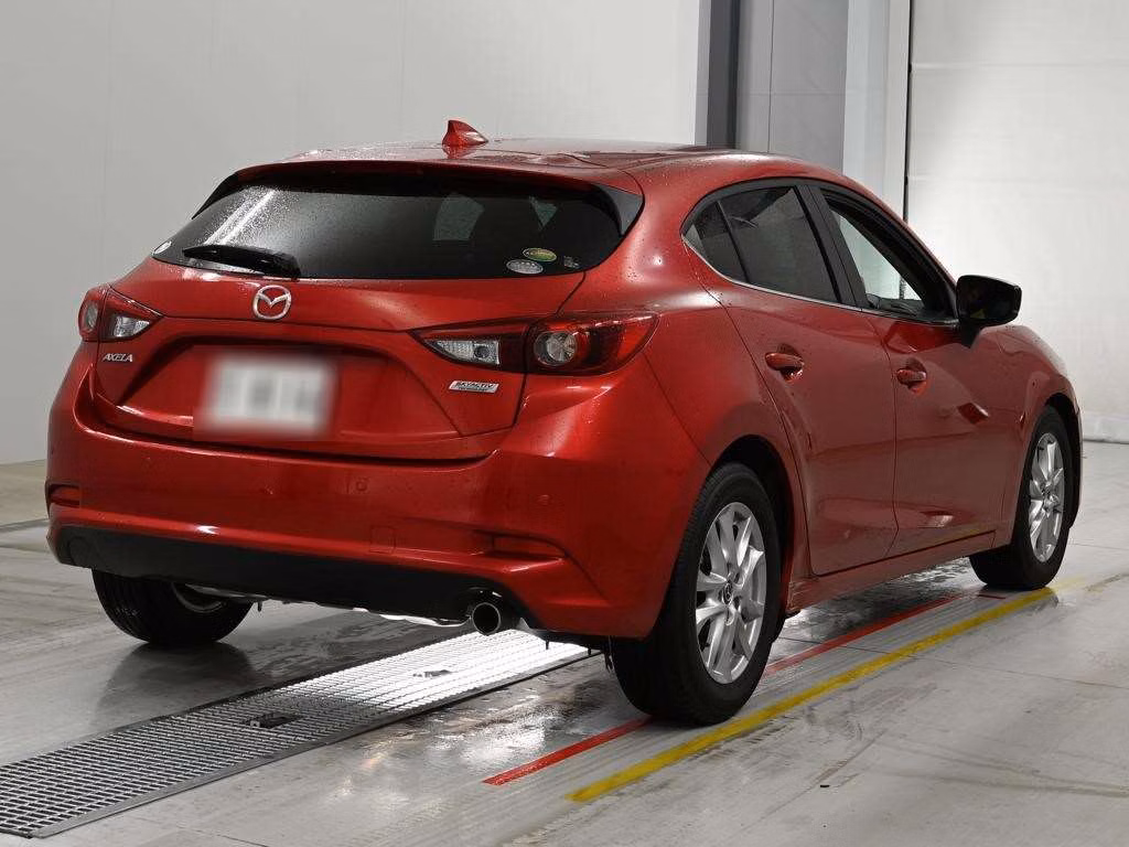 MAZDA AXELA