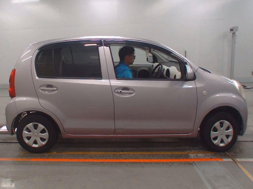 TOYOTA PASSO