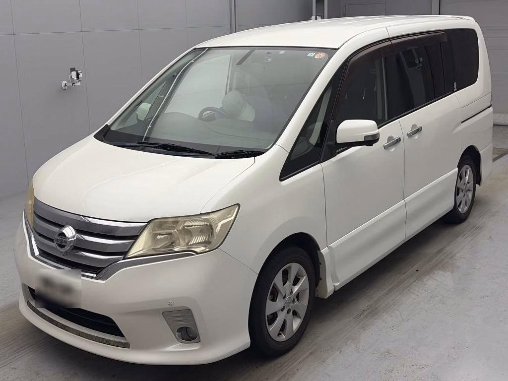 NISSAN SERENA