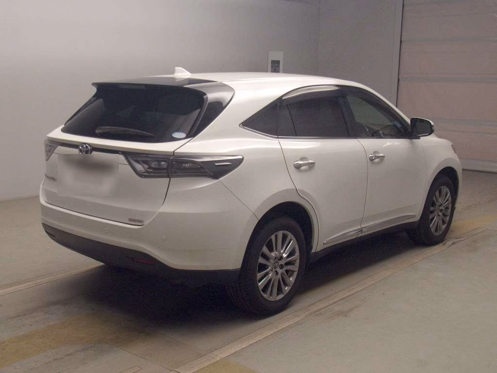 TOYOTA HARRIER