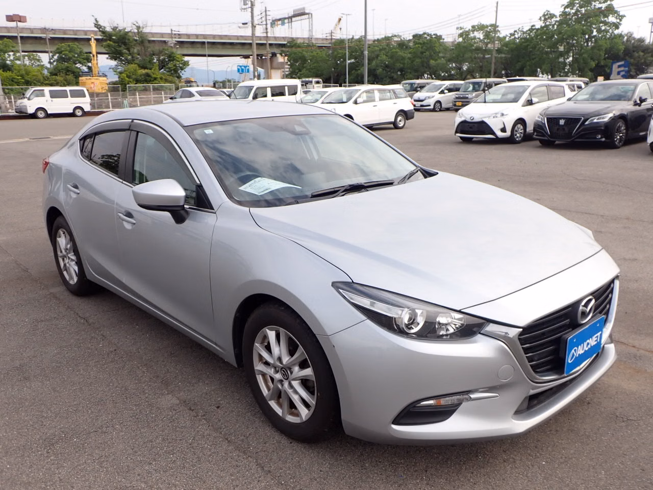 MAZDA AXELA