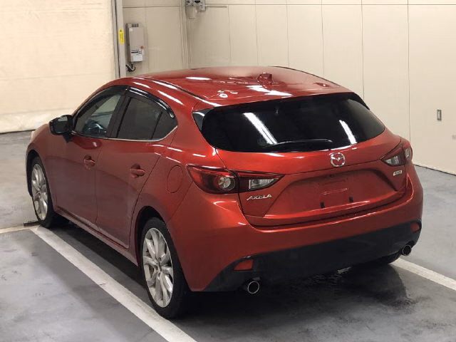 MAZDA AXELA