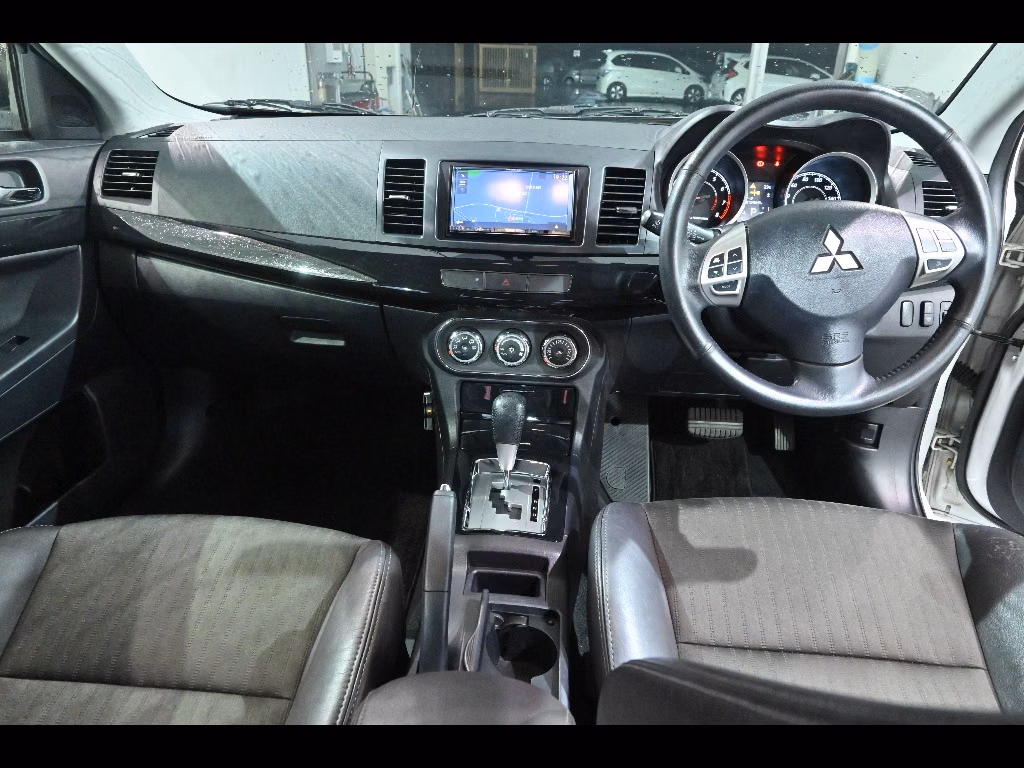 MITSUBISHI GALANT FORTIS