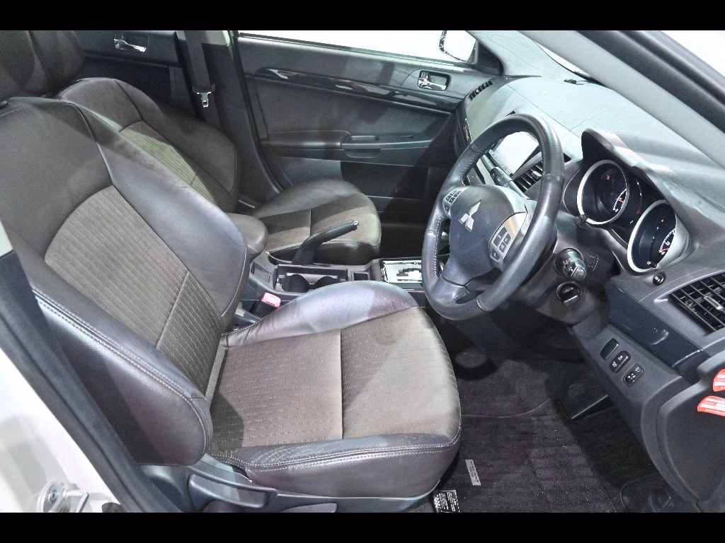 MITSUBISHI GALANT FORTIS