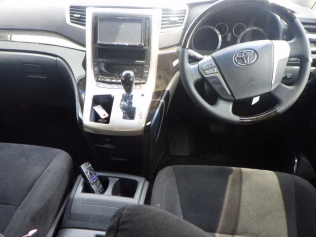TOYOTA ALPHARD