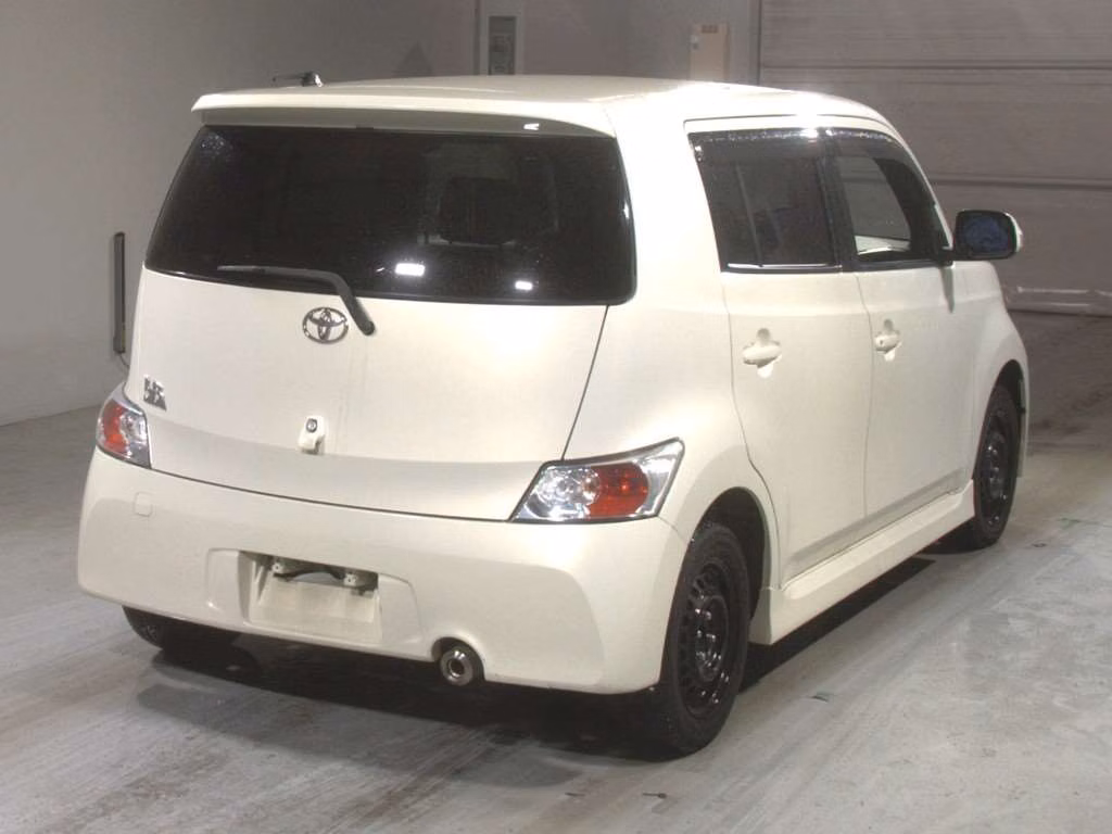TOYOTA BB