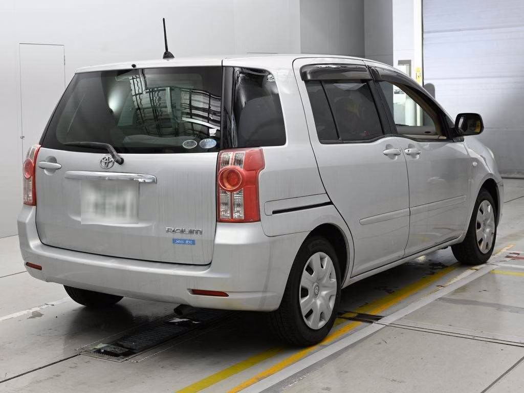 TOYOTA RAUM