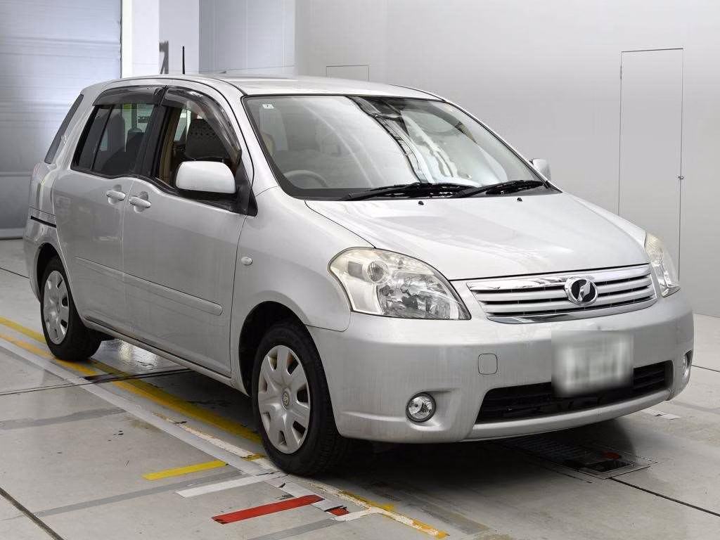 TOYOTA RAUM