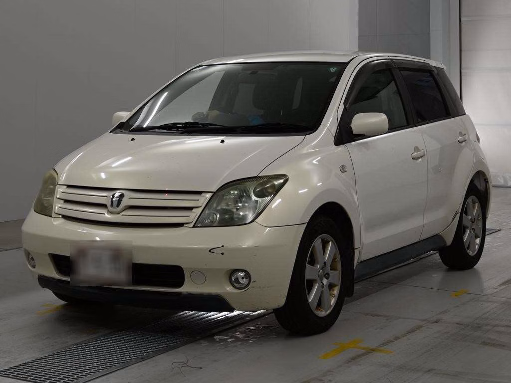 TOYOTA IST