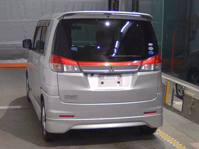 MITSUBISHI DELICA D:2