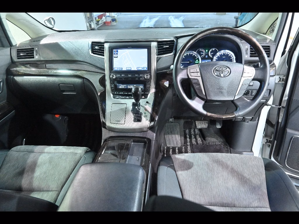 TOYOTA VELLFIRE